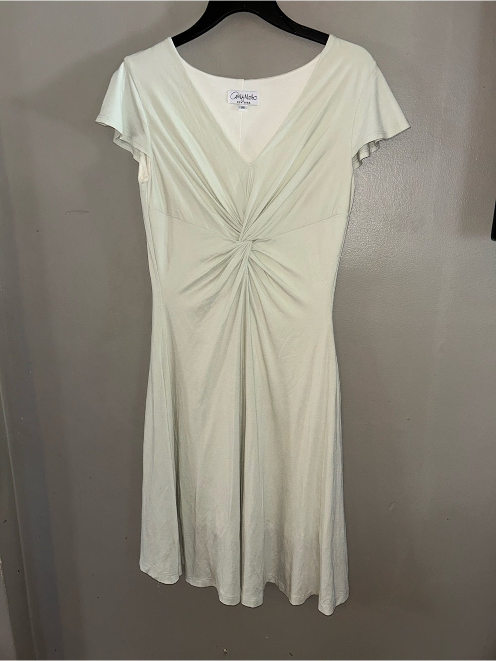 Amy Matto New York Dress - light green flutter sleeve w/twist front detail